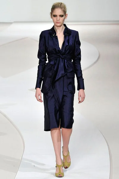 Look 29